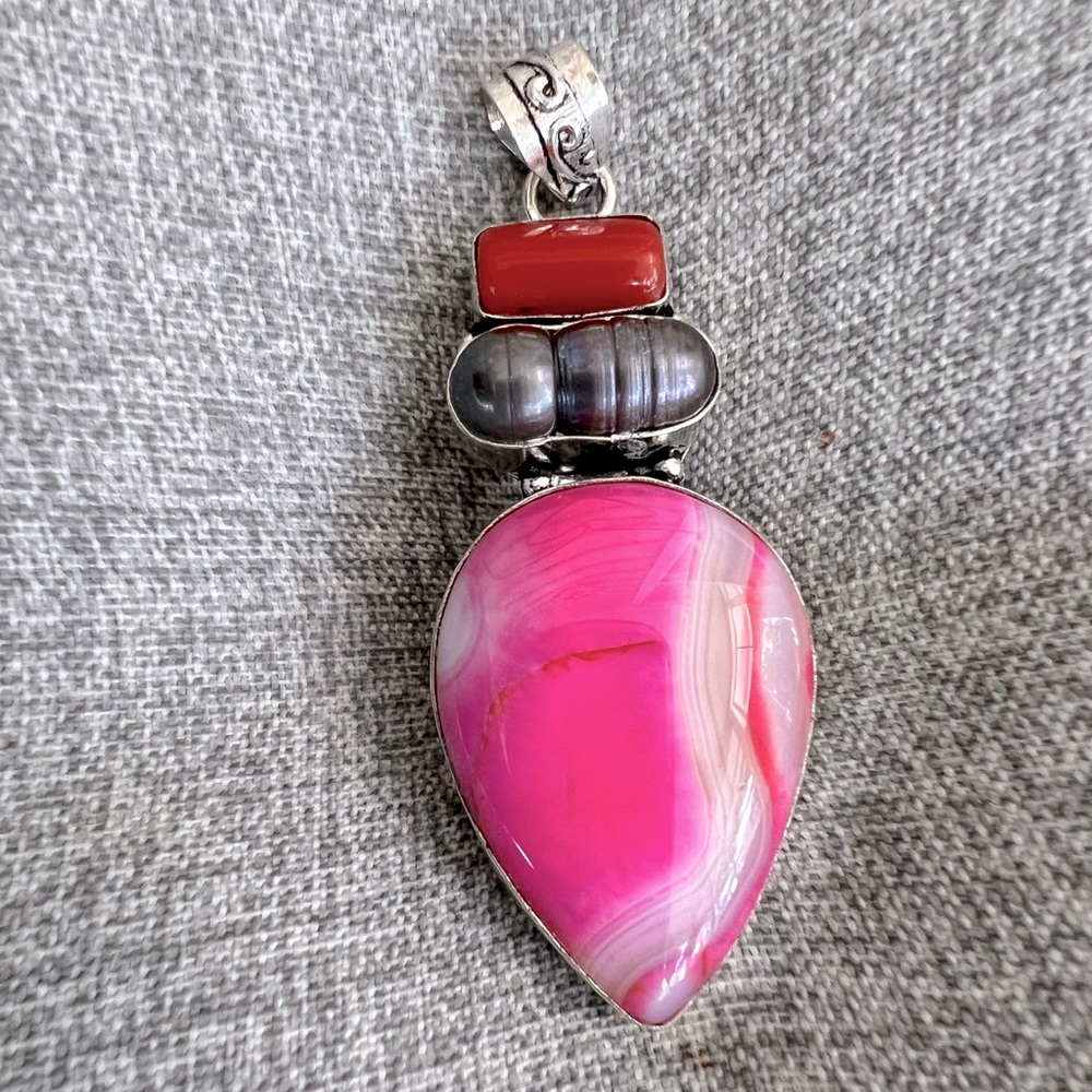 Botswana Agate Pendant - Picture 1 of 3